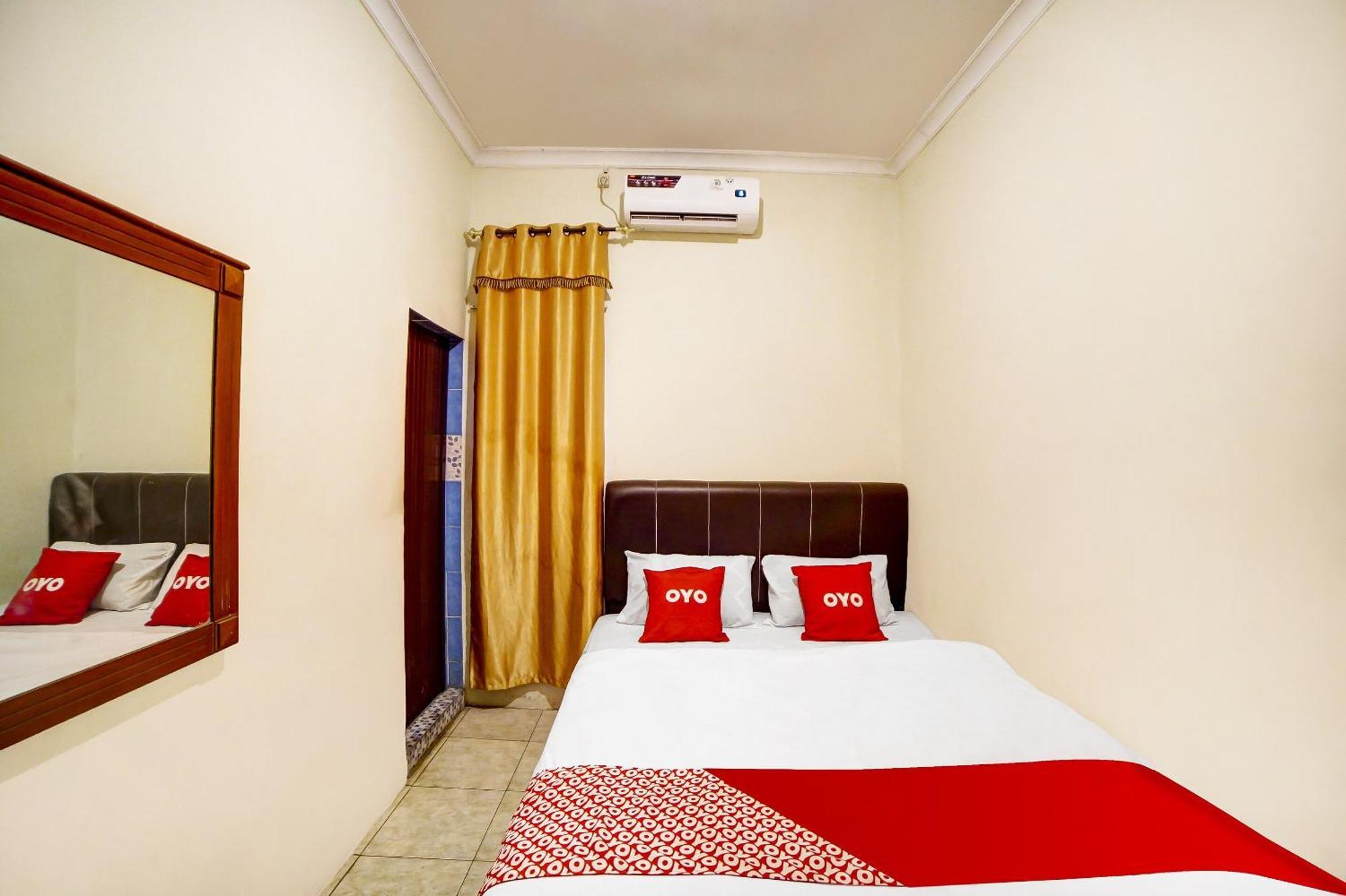 Oyo 91199 Felicia Homestay Medan Kültér fotó