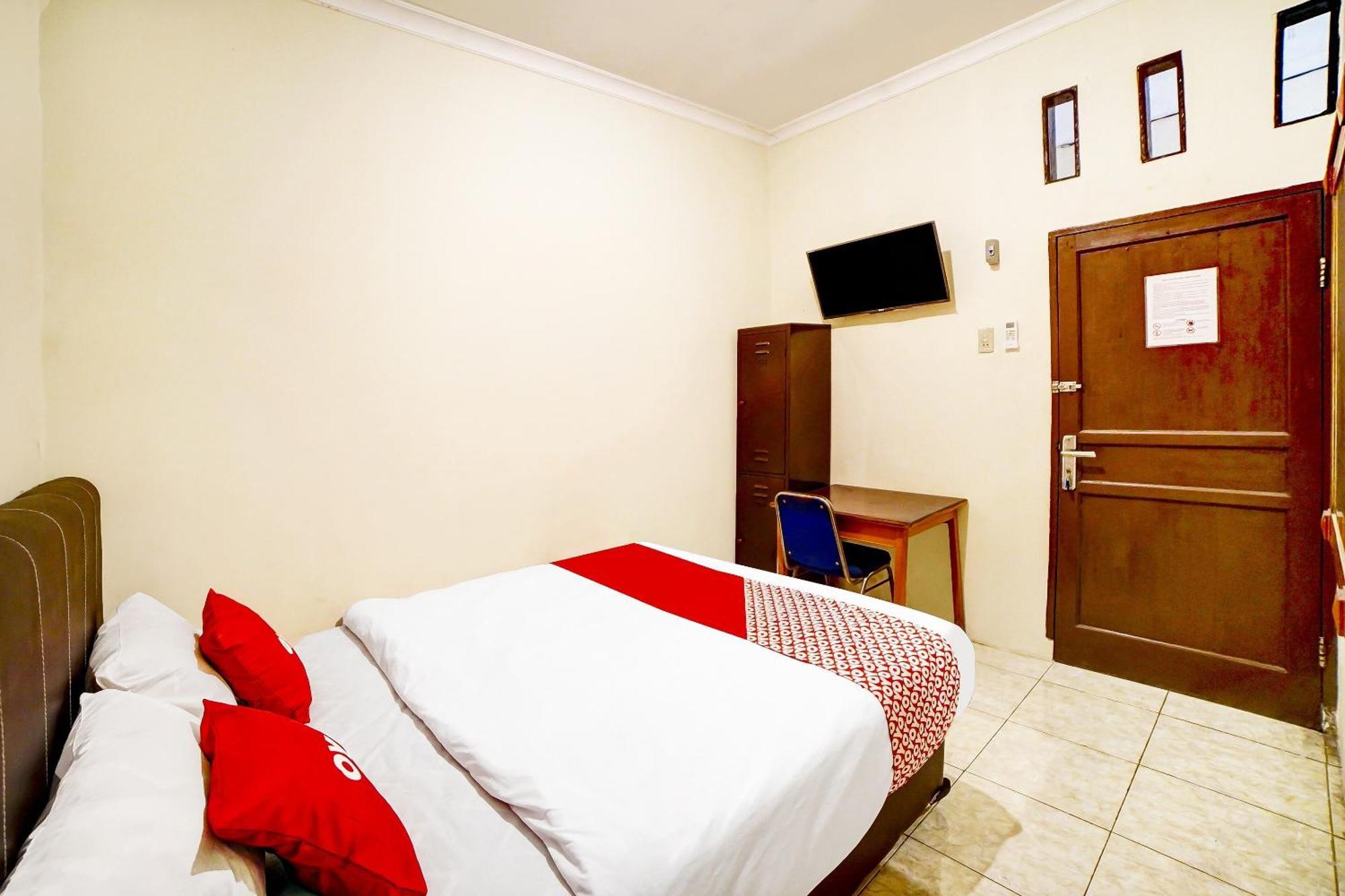 Oyo 91199 Felicia Homestay Medan Kültér fotó
